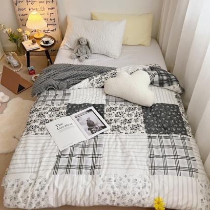 星期八2021新款豆豆被冬被 黑茶方格