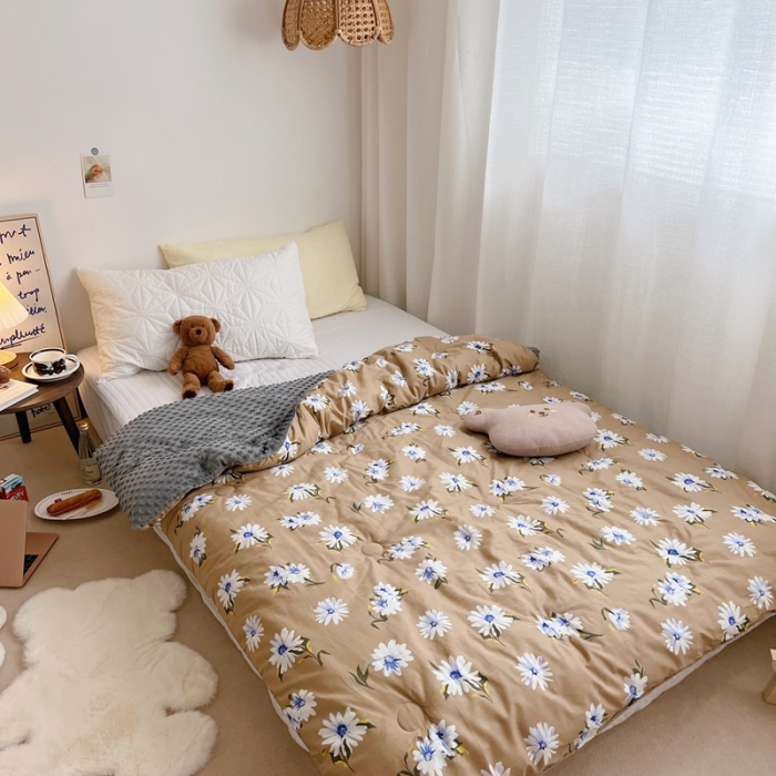 91家纺网 家纺一手货源 找家纺 星期八2021新款豆豆被冬被 咖色花