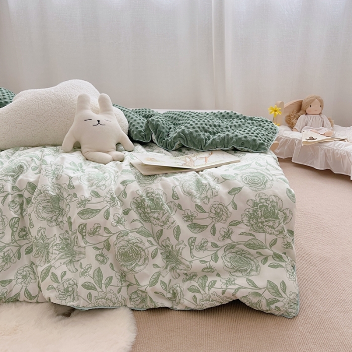 91家纺网 家纺一手货源 找家纺 星期八2021新款豆豆被冬被 山茶花绿