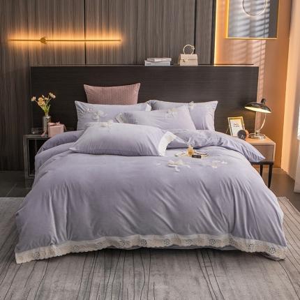 91家纺网 家纺一手货源 找家纺 （总）莎臣豹2025安妮蕾丝花边刺绣蝴蝶结高克重婴儿绒四件套