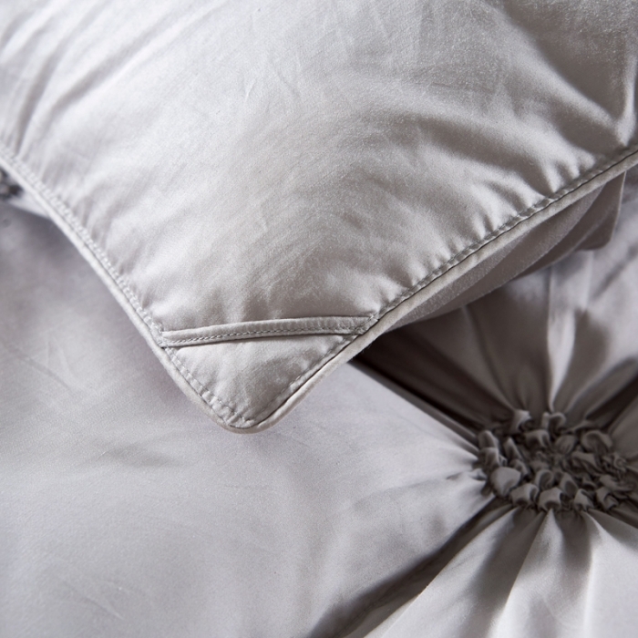 91家纺网 家纺一手货源 找家纺 锦瑞羽绒 2021新款90绒秋冬揪花被 银灰