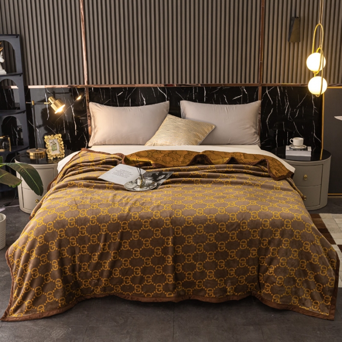 91家纺网 家纺一手货源 找家纺 卡奥AB版加厚复合云毯法莱绒毛毯空调休闲毯沙发盖毯塞维罗