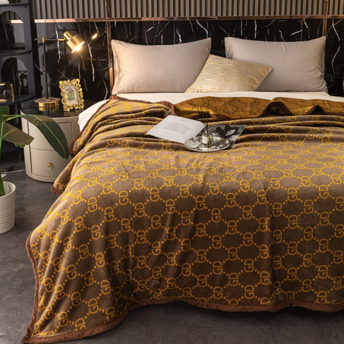 91家纺网 家纺一手货源 找家纺 卡奥AB版加厚复合云毯法莱绒毛毯空调休闲毯沙发盖毯塞维罗