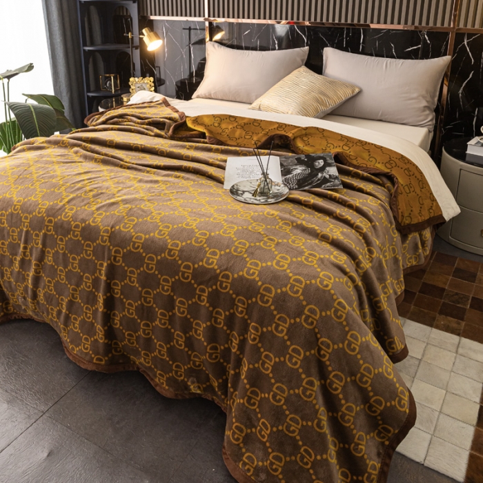 91家纺网 家纺一手货源 找家纺 卡奥AB版加厚复合云毯法莱绒毛毯空调休闲毯沙发盖毯塞维罗