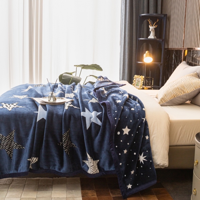 91家纺网 家纺一手货源 找家纺 卡奥AB版加厚复合云毯法莱绒毛毯空调休闲毯沙发盖毯星铂尔