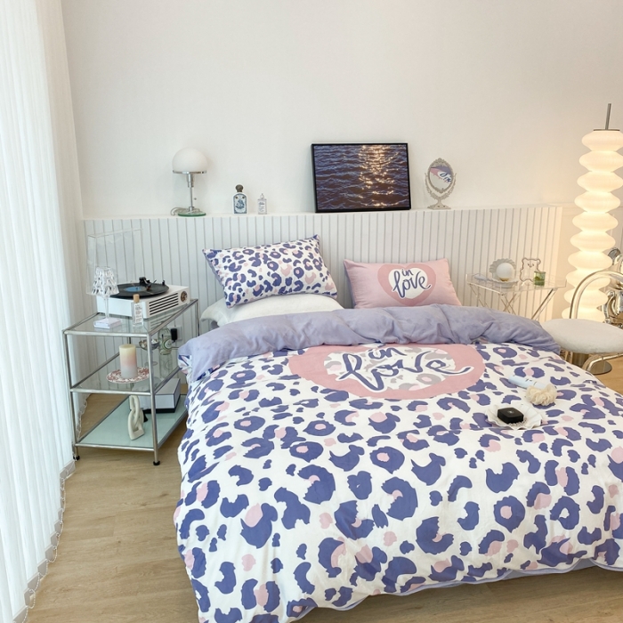 91家纺网 家纺一手货源 找家纺 昔可家纺 2021新款大版宝宝牛奶绒四件套 爱心豹纹