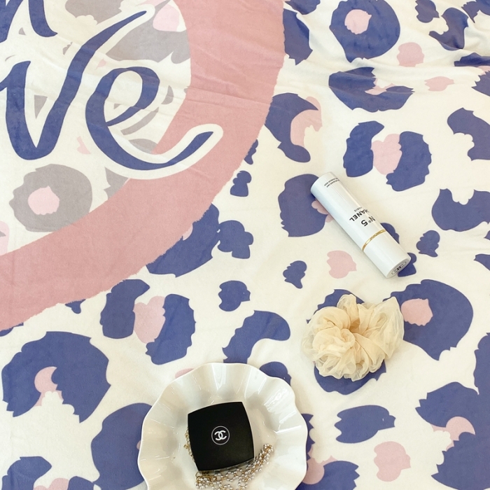 91家纺网 家纺一手货源 找家纺 昔可家纺 2021新款大版宝宝牛奶绒四件套 爱心豹纹