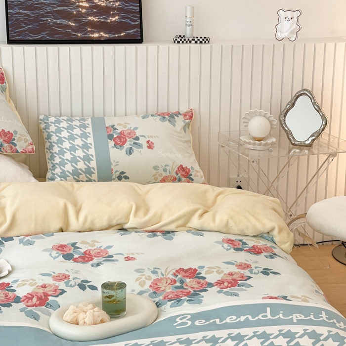 91家纺网 家纺一手货源 找家纺 昔可家纺 2021新款大版宝宝牛奶绒四件套 复古千鸟格花园