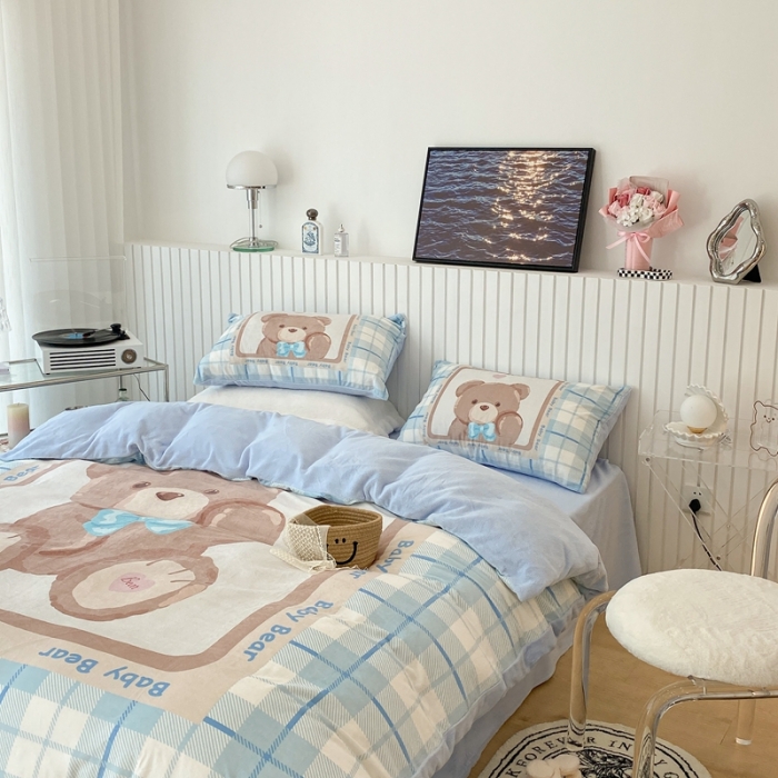 91家纺网 家纺一手货源 找家纺 昔可家纺 2021新款大版宝宝牛奶绒四件套 可爱小熊仔