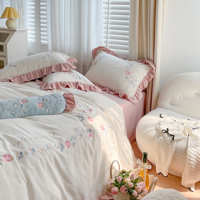 91家纺网 家纺一手货源 找家纺 （总）馨蕊 2021秋冬轻奢煦暖绒刺绣四件套朝花夕拾