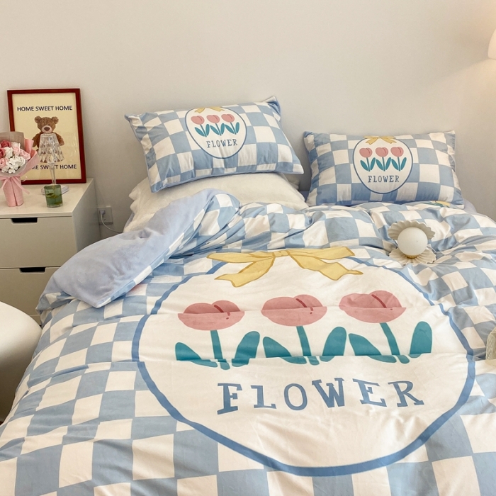 91家纺网 家纺一手货源 找家纺 昔可家纺 2021新款大版宝宝牛奶绒四件套 棋盘格花花