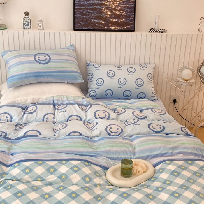 91家纺网 家纺一手货源 找家纺 昔可家纺 2021新款大版宝宝牛奶绒四件套 银河笑脸