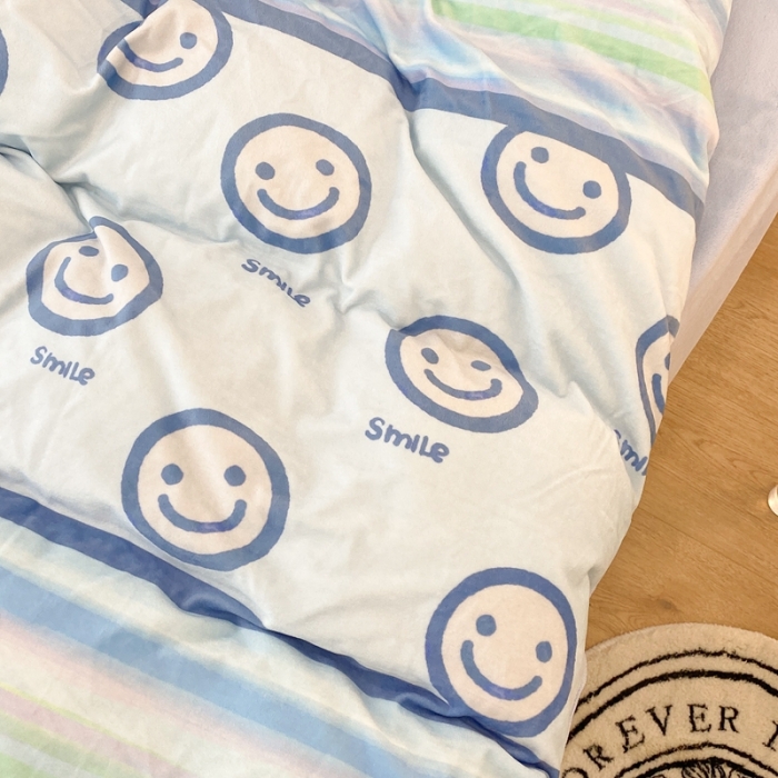 91家纺网 家纺一手货源 找家纺 昔可家纺 2021新款大版宝宝牛奶绒四件套 银河笑脸