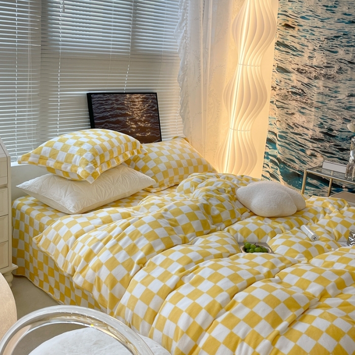 91家纺网 家纺一手货源 找家纺 昔可家纺 2021新款牛奶绒棋盘格系列四件套 黄