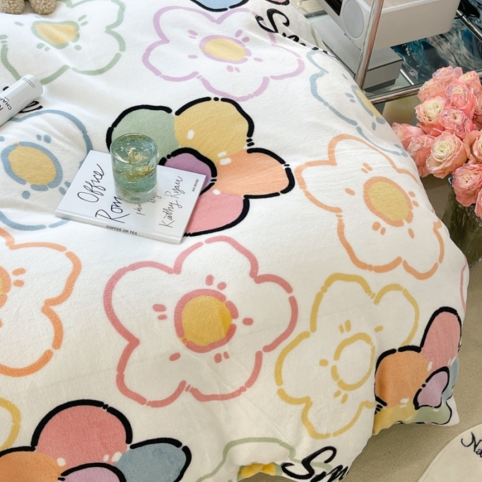 91家纺网 家纺一手货源 找家纺 昔可家纺 2021新款牛奶绒四件套-一批 彩色微笑花