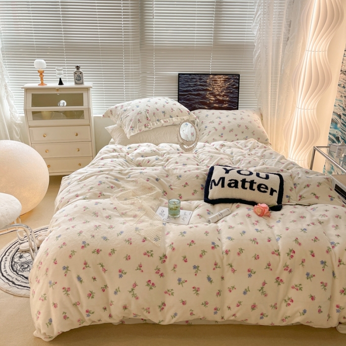 91家纺网 家纺一手货源 找家纺 昔可家纺 2021新款牛奶绒四件套-一批 韩式小花花