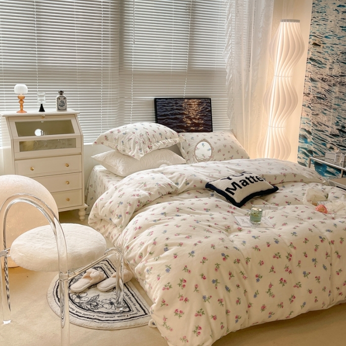 91家纺网 家纺一手货源 找家纺 昔可家纺 2021新款牛奶绒四件套-一批 韩式小花花