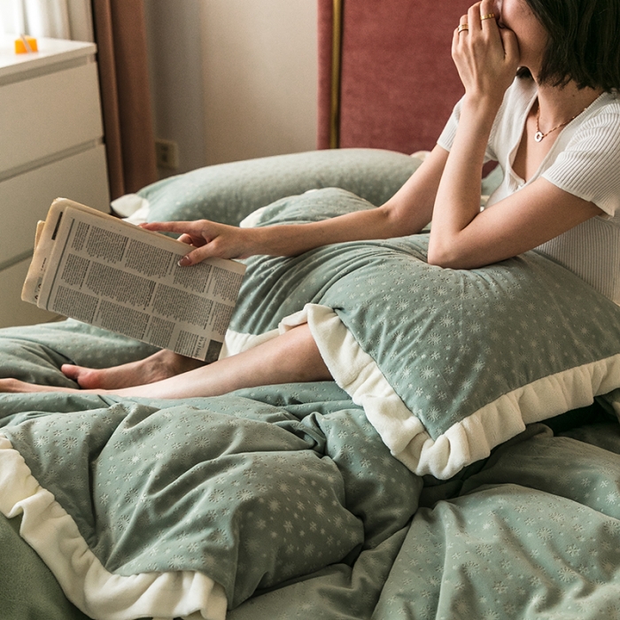 91家纺网 家纺一手货源 找家纺 馨蕊 2021新品秋冬轻奢煦暖绒系列-泡芙 泡芙-艾绿