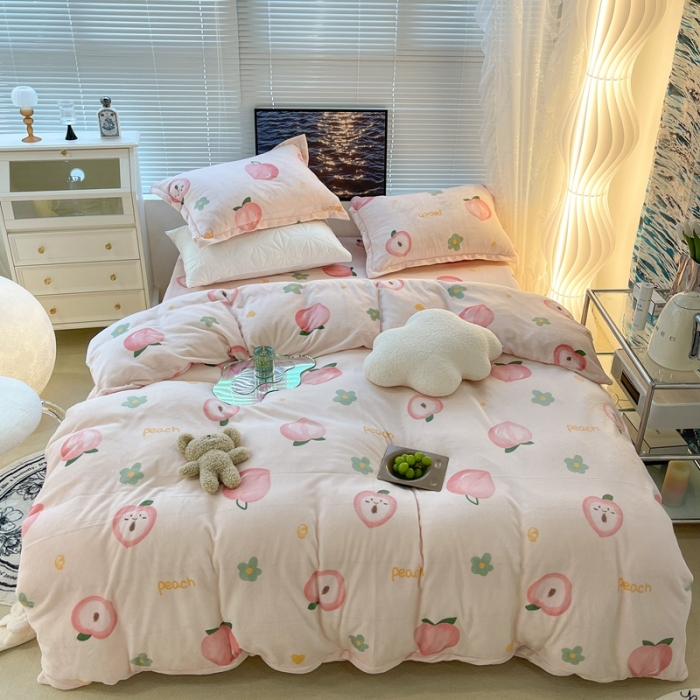 91家纺网 家纺一手货源 找家纺 昔可家纺 2021新款牛奶绒四件套-一批 卡通水蜜桃