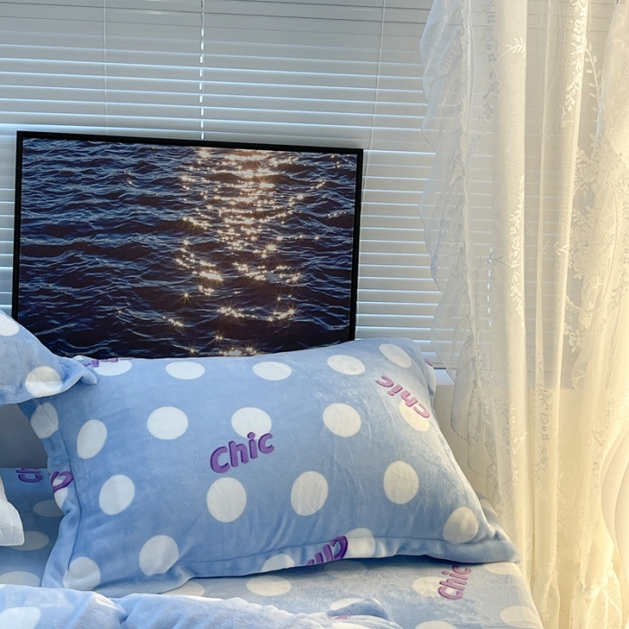 91家纺网 家纺一手货源 找家纺 昔可家纺 2021新款牛奶绒四件套-一批 蓝色波点chic