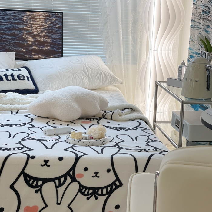 91家纺网 家纺一手货源 找家纺 昔可家纺 2021新款牛奶羊羔绒印花毯 简笔兔兔