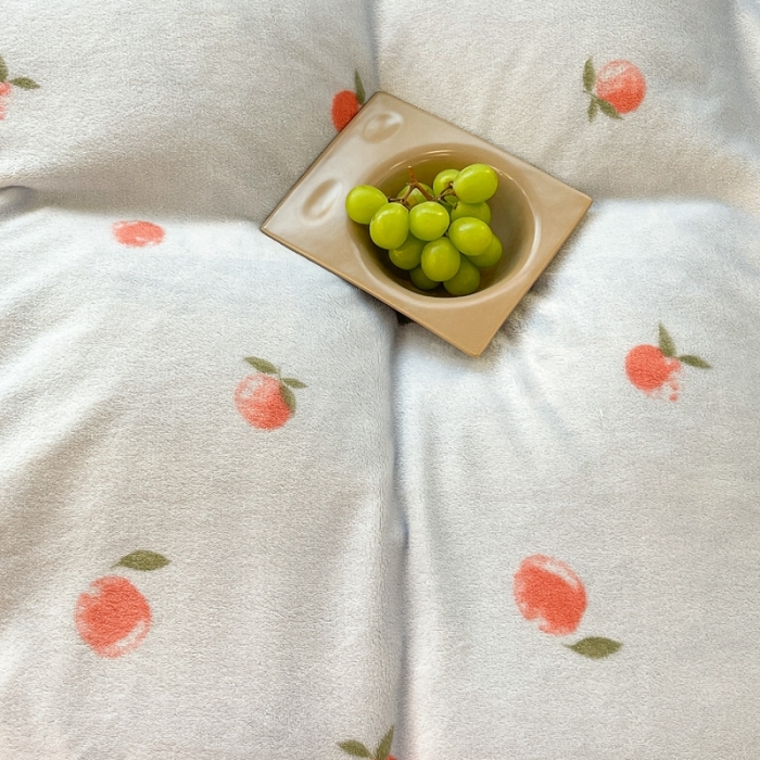 91家纺网 家纺一手货源 找家纺 昔可家纺 2021新款牛奶绒四件套-一批 元气小小桔蓝