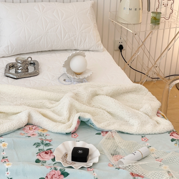 91家纺网 家纺一手货源 找家纺 （总）昔可家纺 2021新款牛奶羊羔绒印花毯