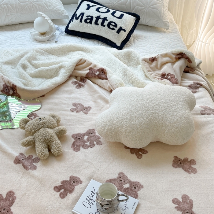 91家纺网 家纺一手货源 找家纺 昔可家纺 2021新款牛奶羊羔绒印花毯 泰迪比熊