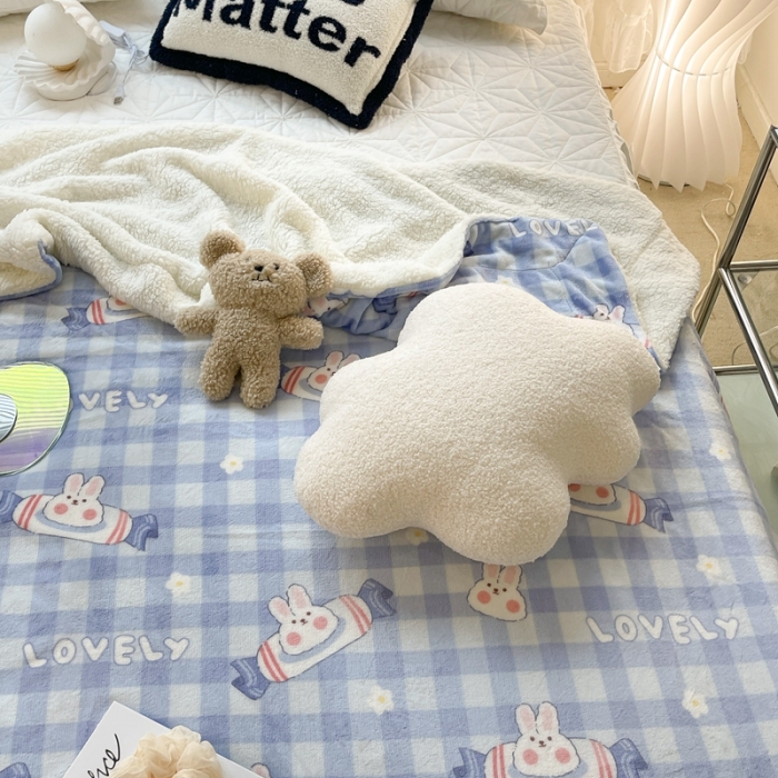 91家纺网 家纺一手货源 找家纺 昔可家纺 2021新款牛奶羊羔绒印花毯 兔兔奶糖