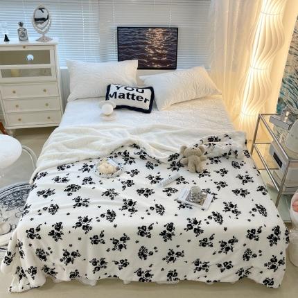 91家纺网 家纺一手货源 找家纺 昔可家纺 2021新款牛奶羊羔绒印花毯 小香黑花