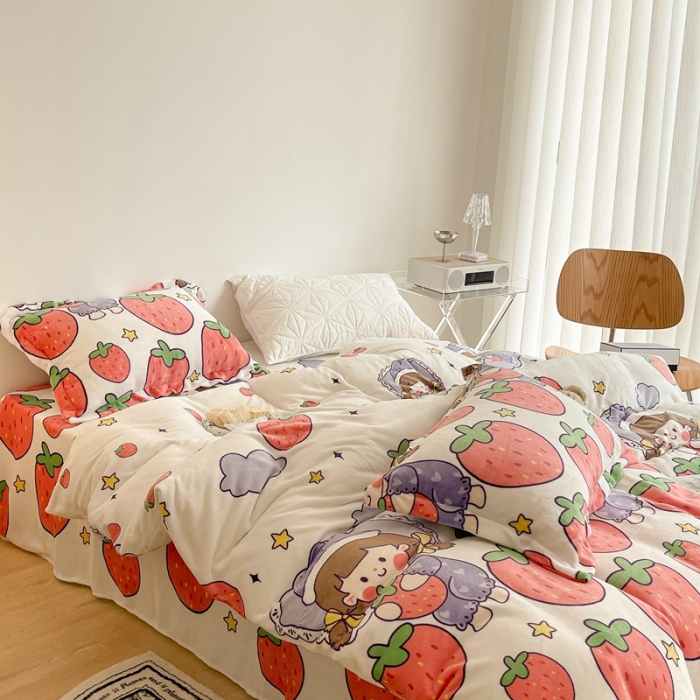 91家纺网 家纺一手货源 找家纺 昔可家纺 2021新款牛奶绒四件套-二批 草莓女孩