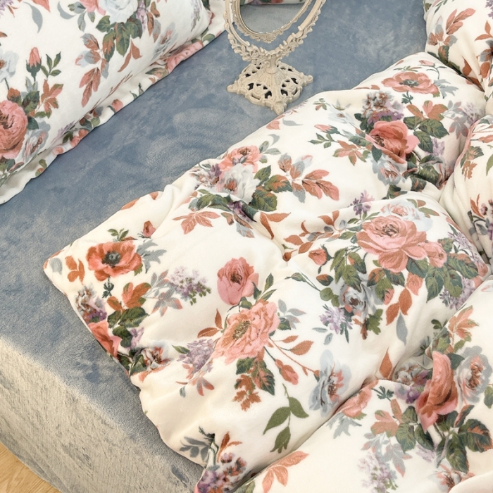 91家纺网 家纺一手货源 找家纺 昔可家纺 2021新款牛奶绒四件套-二批 复古玫瑰花