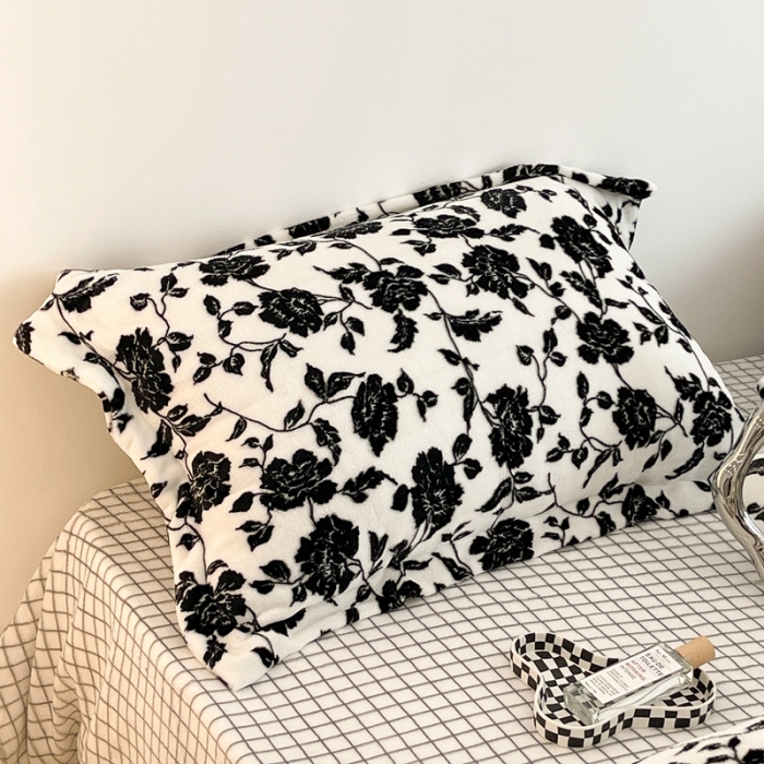 91家纺网 家纺一手货源 找家纺 昔可家纺 2021新款牛奶绒四件套-二批 干枯玫瑰