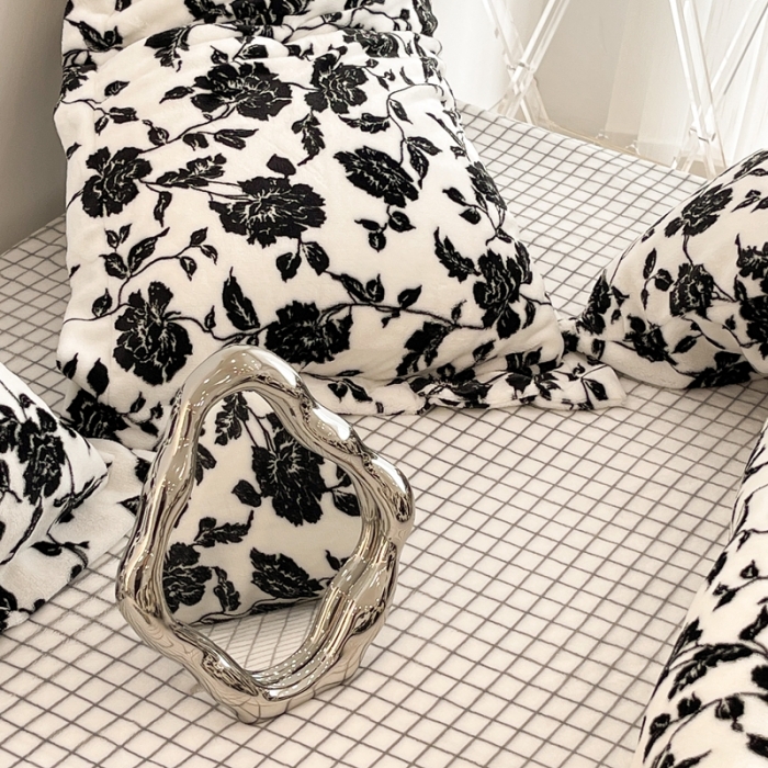 91家纺网 家纺一手货源 找家纺 昔可家纺 2021新款牛奶绒四件套-二批 干枯玫瑰