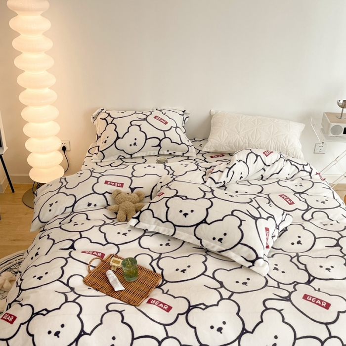 91家纺网 家纺一手货源 找家纺 昔可家纺 2021新款牛奶绒四件套-二批 可比熊米白