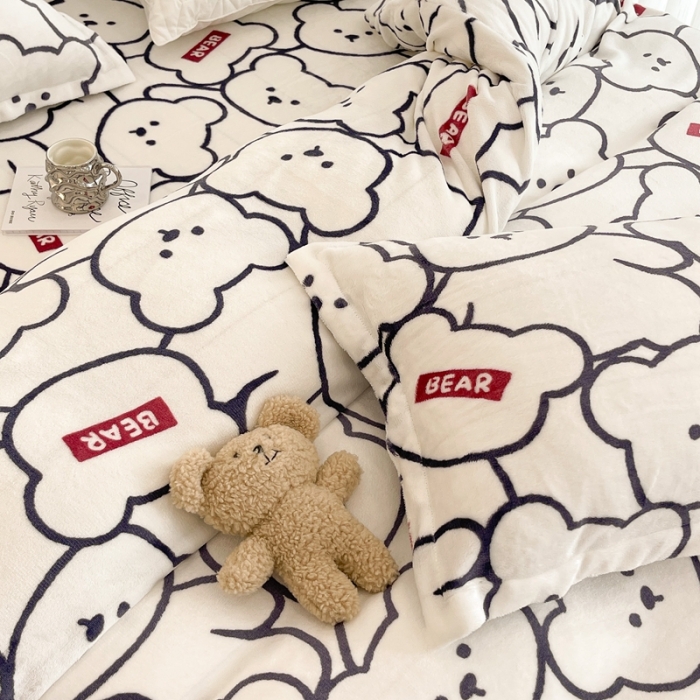 91家纺网 家纺一手货源 找家纺 昔可家纺 2021新款牛奶绒四件套-二批 可比熊米白