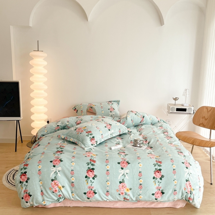 91家纺网 家纺一手货源 找家纺 昔可家纺 2021新款牛奶绒四件套-二批 蓝色初恋花