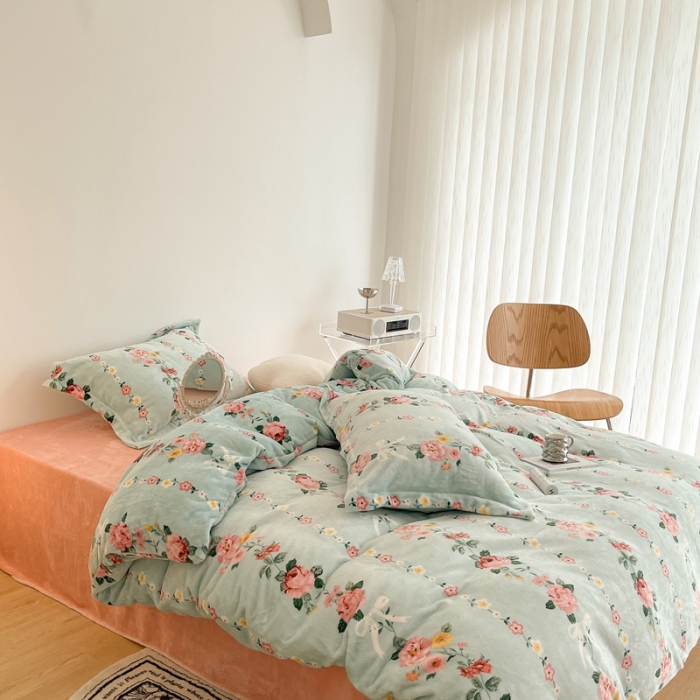 91家纺网 家纺一手货源 找家纺 昔可家纺 2021新款牛奶绒四件套-二批 蓝色初恋花