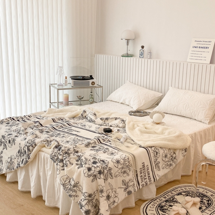 91家纺网 家纺一手货源 找家纺 昔可家纺 2021新款牛奶羊羔绒印花毯 黑茶