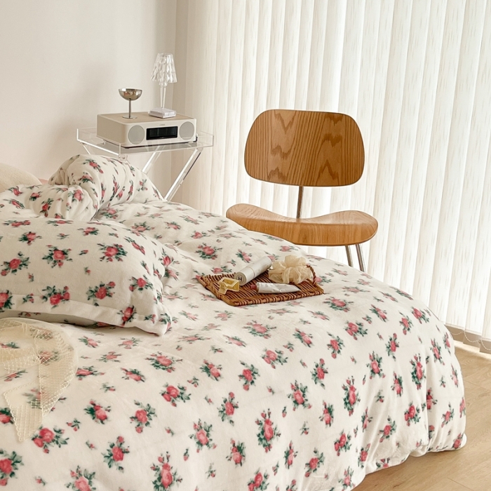 91家纺网 家纺一手货源 找家纺 昔可家纺 2021新款牛奶绒四件套-二批 甜美小碎花