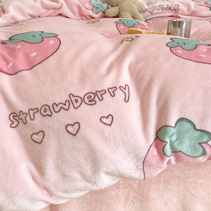 91家纺网 家纺一手货源 找家纺 昔可家纺 2021新款牛奶绒四件套-三批 花花大草莓