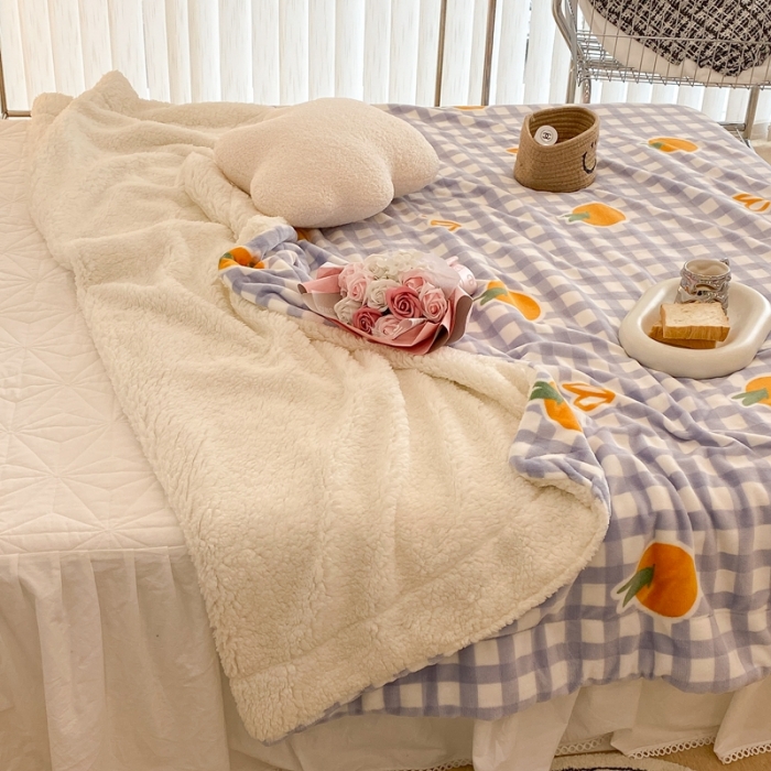 91家纺网 家纺一手货源 找家纺 昔可家纺 2021新款牛奶羊羔绒印花毯 格子桔