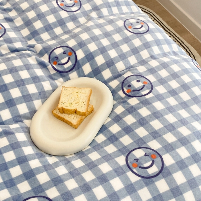 91家纺网 家纺一手货源 找家纺 昔可家纺 2021新款牛奶绒四件套-三批 蓝格笑脸