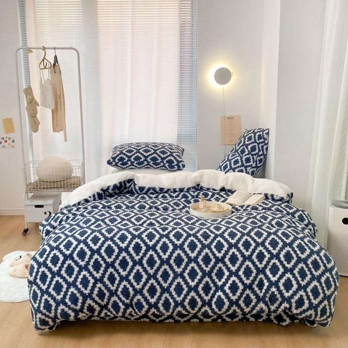 91家纺网 家纺一手货源 找家纺 昔可 2021新款泰迪羊羔绒四件套 简约菱格