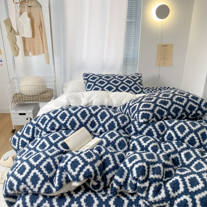 91家纺网 家纺一手货源 找家纺 昔可 2021新款泰迪羊羔绒四件套 简约菱格