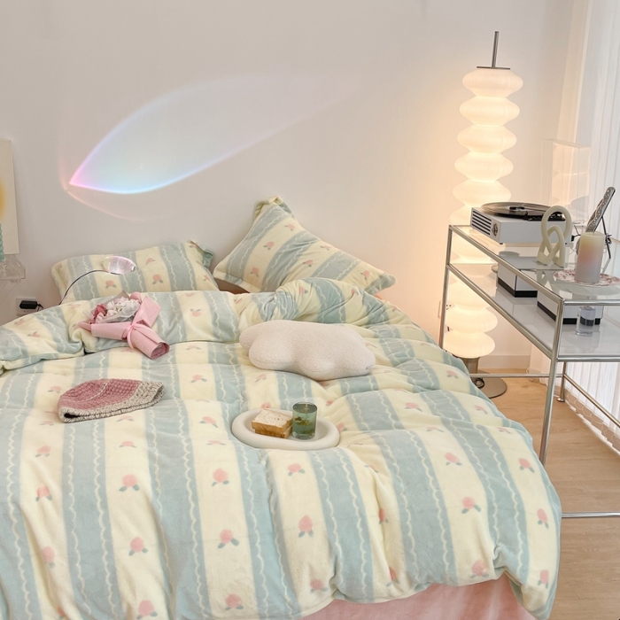 91家纺网 家纺一手货源 找家纺 昔可家纺 2021新款牛奶绒四件套-三批 竖条水蜜桃