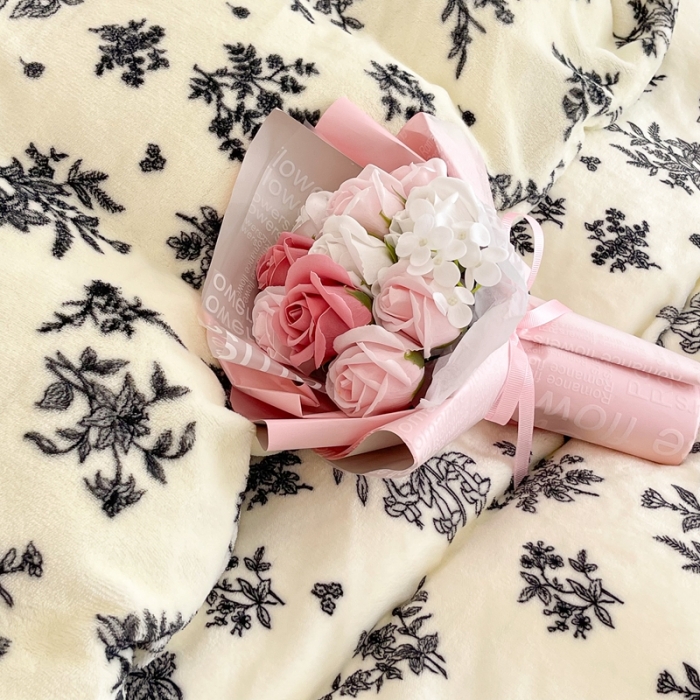 91家纺网 家纺一手货源 找家纺 昔可家纺 2021新款牛奶绒四件套-三批 素描水墨花