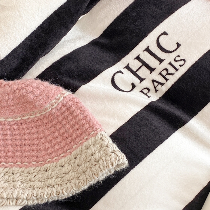 91家纺网 家纺一手货源 找家纺 昔可家纺 2021新款牛奶绒四件套-三批 条纹-黑灰