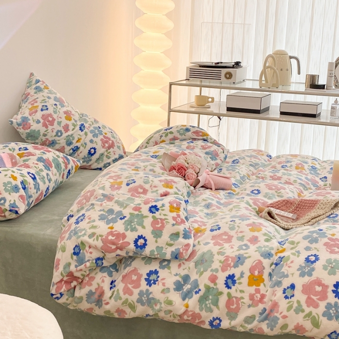 91家纺网 家纺一手货源 找家纺 昔可家纺 2021新款牛奶绒四件套-老花色 粉粉小兰花