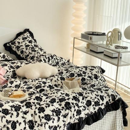 昔可 2021新款黑色花边牛奶绒四件套 干枯玫瑰